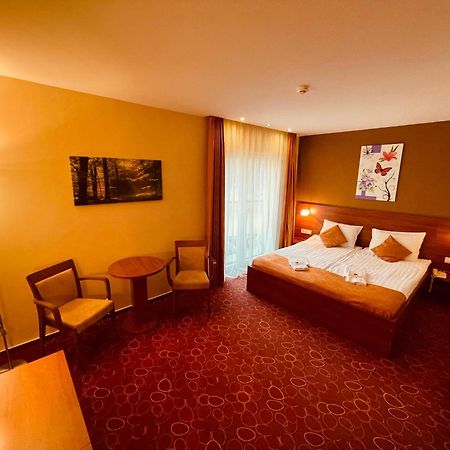 Patak Park Hotel Visegrad (Adults Only) Экстерьер фото