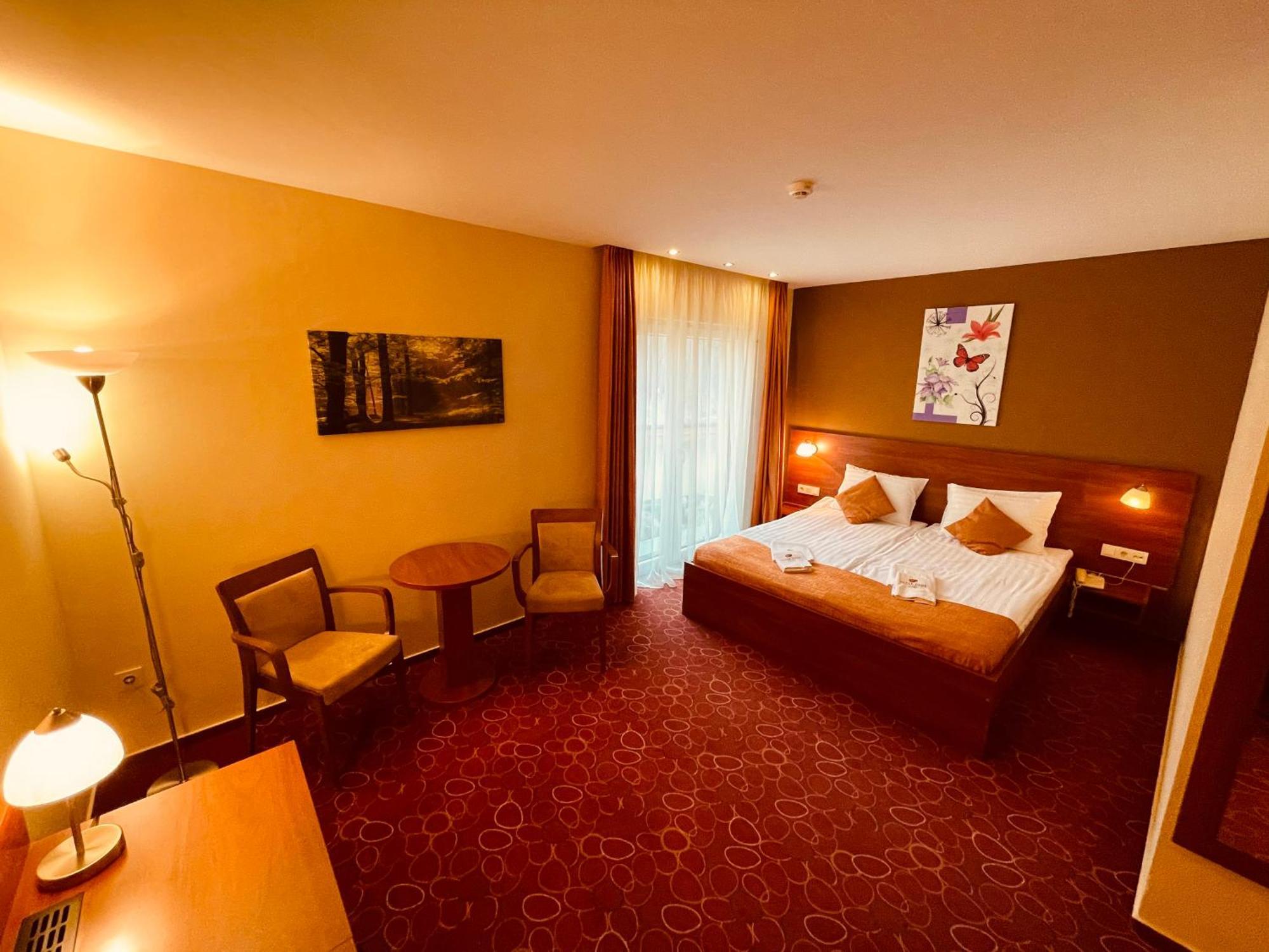 Patak Park Hotel Visegrad (Adults Only) Экстерьер фото