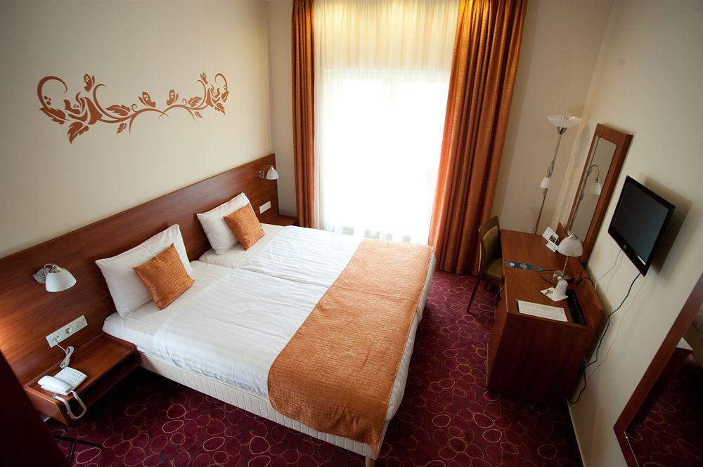 Patak Park Hotel Visegrad (Adults Only) Экстерьер фото