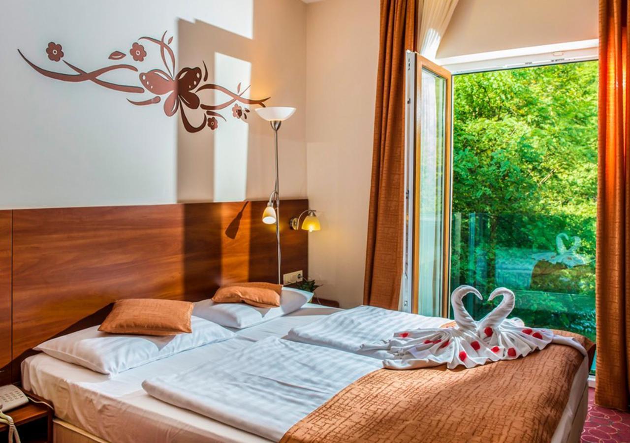 Patak Park Hotel Visegrad (Adults Only) Экстерьер фото